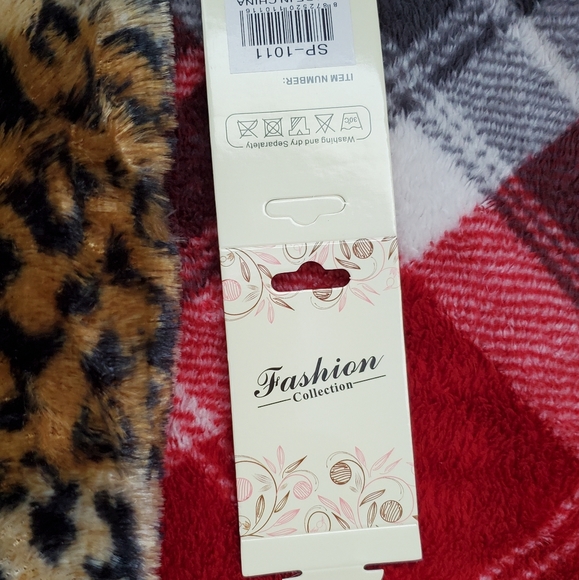 Cozy Golden Tan Animal Print Scarf - Picture 5 of 5